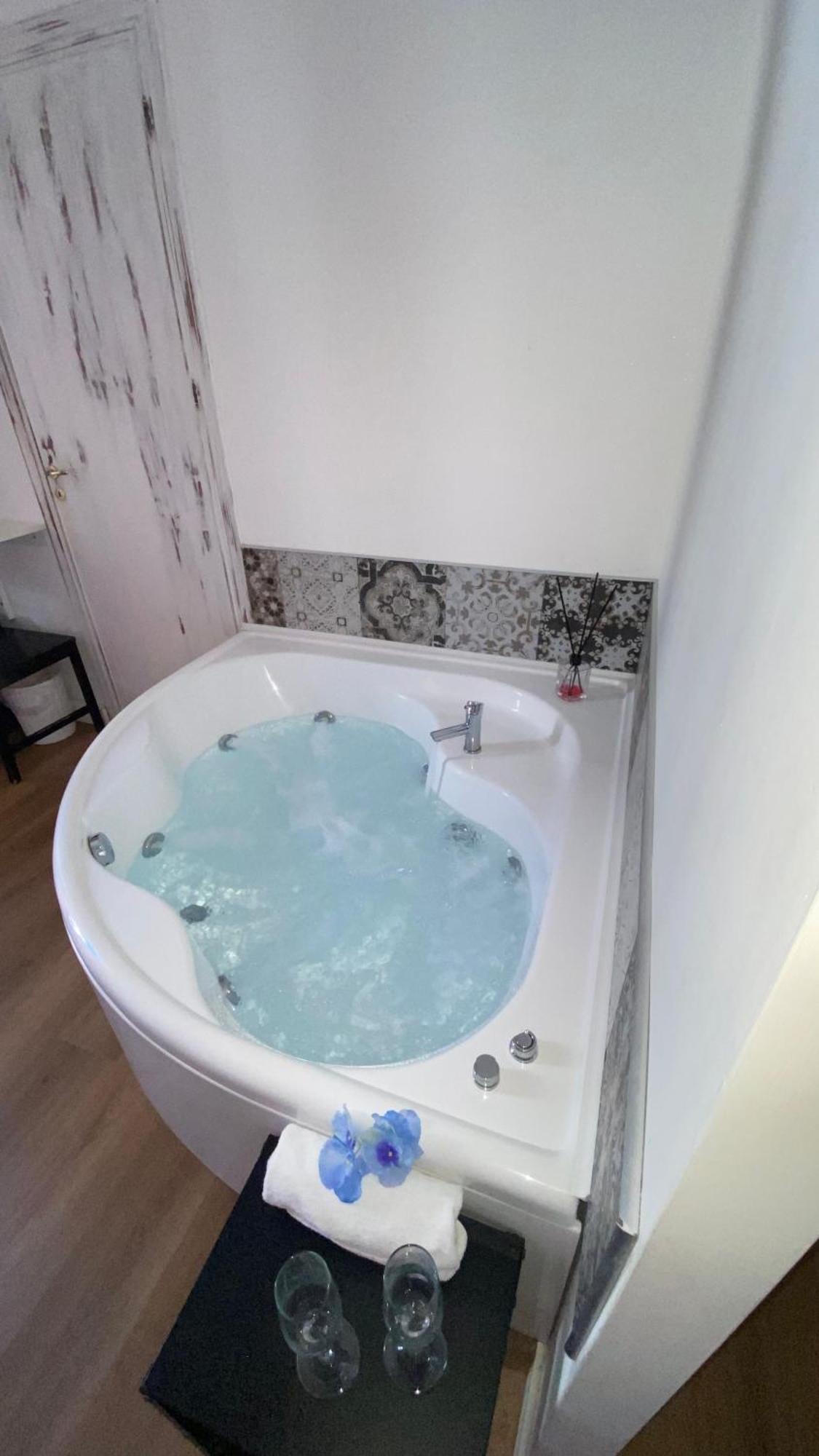 Suitesicily Rooms Palermo 알타빌라밀리치아 외부 사진